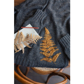 EMBROIDERY ON KNITS by Judit Gummlich