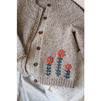 EMBROIDERY ON KNIT by Judit Gummlich