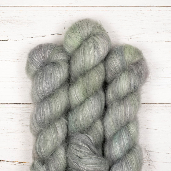 Suri Silk Fluff Light