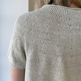 Yarn KIT | Plain Yoke Tee 22 Solo von LeKnit