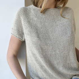 Yarn KIT | Plain Yoke Tee 22 Solo von LeKnit
