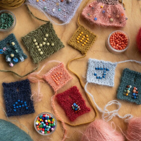 Stricken mit Perlen und Pailletten am 16.11.25 mit Anna...