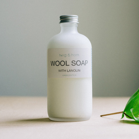 twig & horn  - wool soap liquid
