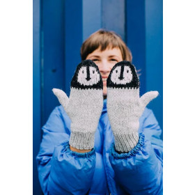 % Anna Maltz - Penguin - A knit collection