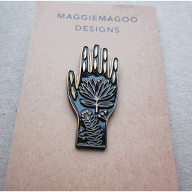 MaggieMagoo Pin - Hand