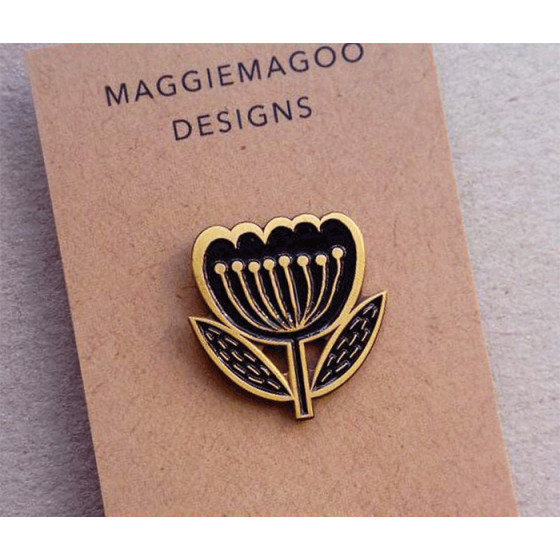 MaggieMagoo Pin - Flower