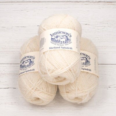 Jamiesons Spindrift - 104 Natural White